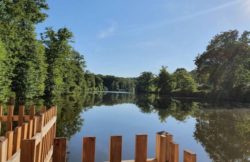 Saint-Estephe Ski Chalet | Lakeside chalet with terrace on the water & exceptional view