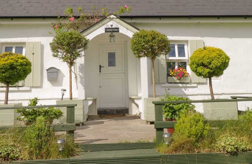 Ballyroddy Cottage | LAKESIDE COTTAGE, romantic, with open fire in Boyle, County Roscommon