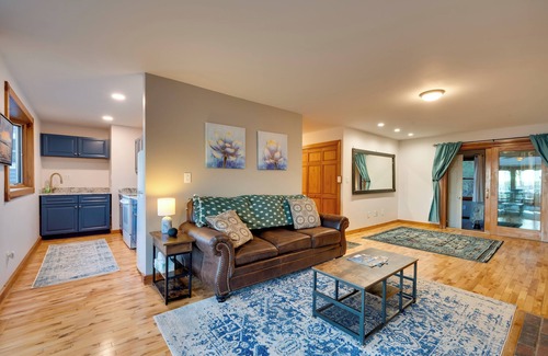 Newport Apartment | Lakeside Couple's Escape w/Dock in Newport!