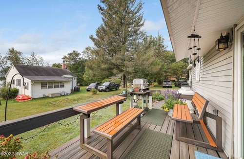 Gouldsboro Cottage | Lakeside Couples Retreat at Gouldsboro State Park