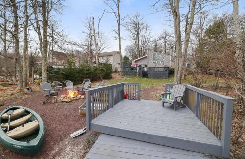 Tobyhanna House | Lakeside Escape Hot Tub Private Dock