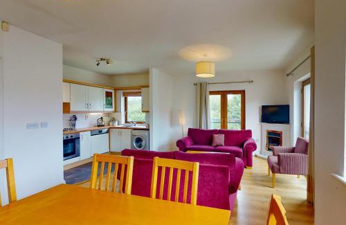 Killaloe House | Lakeside Holiday Homes - Type B