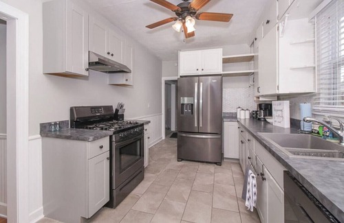 Lorain House | Lakeside Home in Lorain
