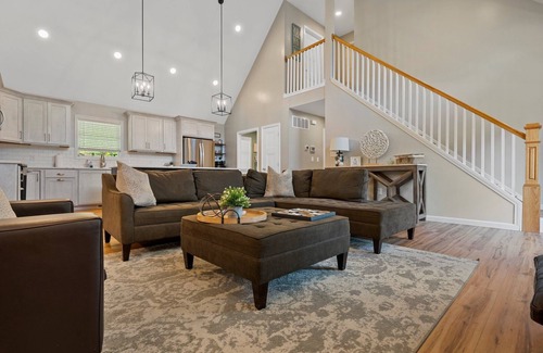 Westview House | Lakeside Home - Pool Table - Fire Pit - Sleeps 12