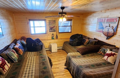 Lake Tomahawk House | Lakeside home with plenty of space for quiet relaxation or rousing family fun!