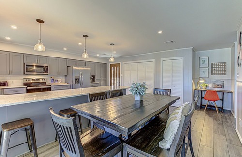 Kingsland House | Lakeside home with Private Dock, Hill Country Views & Endless Water Fun