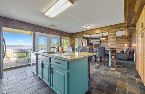 Greensboro Apartment | Lakeside House w/Basketball + View + Porch + Grill