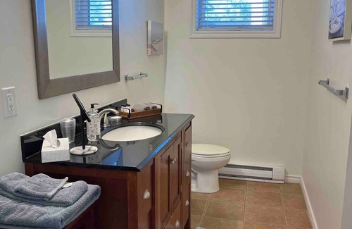 Port Severn Apartment | Lakeside Loft located in Port Severn
