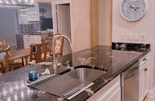 Culver Condo | Lakeside Luxury Condo Walk to Beach & Downtown Culver