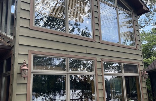 Crane Hill House | Lakeside Luxury: Experience Tranquility in Our Remodeled Lake House