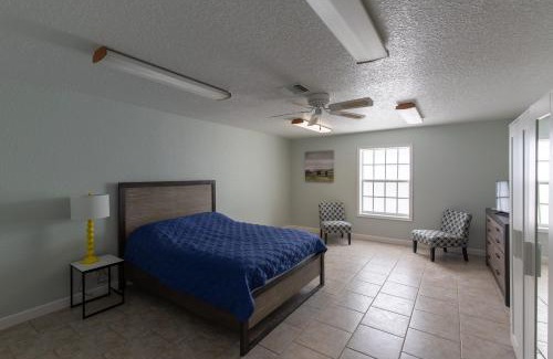 Loxahatchee Groves Apartment | Lakeside main Level Appt