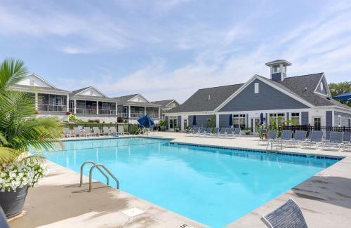 Marblehead House | Lakeside Marblehead Home with Screened Patio!
