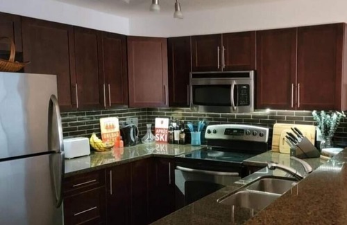 East Kootenay Apartment | Lakeside Mountain Retreat - 3br, 2 bathroom beachfront condo with pool & hot tub