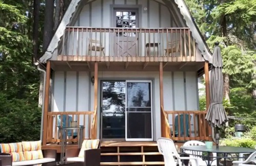 Langley Cabin | Lakeside Retreat on Whidbey Island