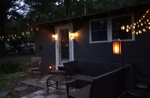 New London Cottage | Lakeside retreat with private dock on Palmerville Lake!