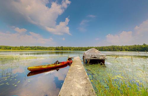 Deerwood House | Lakeside Solitude - Main House