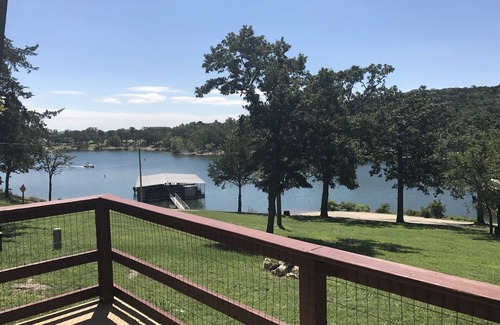 Indian Point Cabin | Lakeside Studio A-Frame Cabin | Calm Waters Resort | Boat Slips & Rentals | FREE Kayaks & Paddleboards | Guided Fishing & Lake Tours!