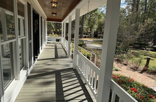 Hattiesburg House | Lakeside with a pool, zip line, horse shoe pit, kayaks. Large gathering spaces