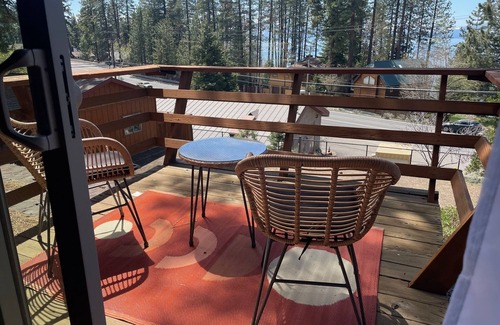 Lincoln Park Apartment | Lakeview Cave Rock Guest Suite - 2nd floor attached guest unit