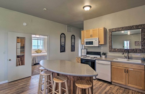 St. Charles Condo | Lakeview Condo by Bear Lake, 6 Mi to N. Beach