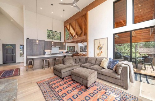 Lake Forest House | Lakeview Delight in Dollar Point Tahoe City