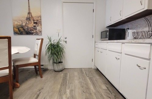 Lansing Apartment | Lakeview Getaway - 10 mins from Ludlowville Falls