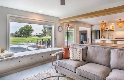 Lakeview House | Lakeview Golf Course - Private Pool/Hot Tub - Pet Friendly - Soap Lake, WA