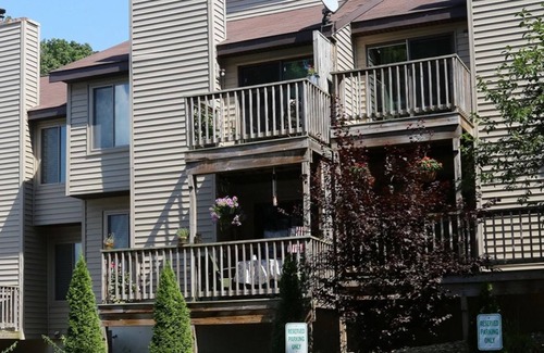 Cheat Lake House | Lakeview Golf Resort 2BR Townhouse. Homes away from Home