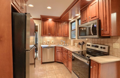 Timber Hills Cottage | Lakeview Luxe