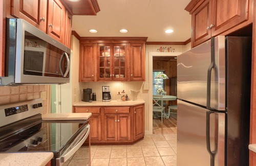 Timber Hills Cottage | Lakeview Luxe