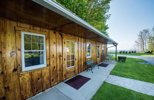 Harborcreek Hotel | Lakeview on the Lake