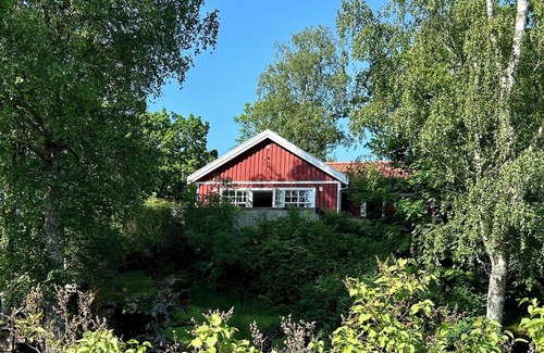Sjuntorp Villa | Lakeview spacious family home