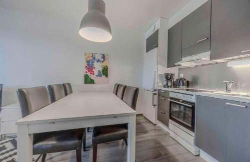 Kehys-Kainuu Apartment | LakeVillas B4 - sis 4 kpl hissilippuja