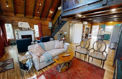 Deep Gap Cabin | Lakin' it Easy! -lakefront-Sleeps 10 -Community po