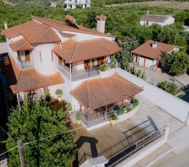 Kourtakion House | Lala Luxury House