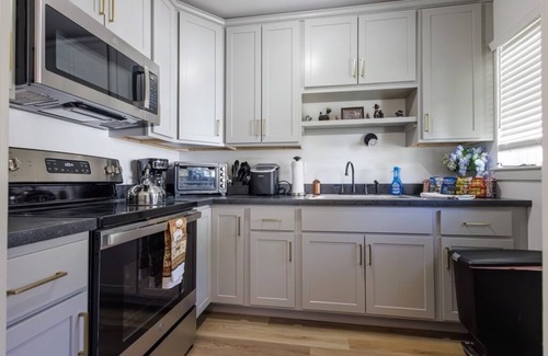 Millersville House | Lancaster/Millersville~ Comfy 4 Bedroom Single Home with 2 Bedrooms on 1st Floor