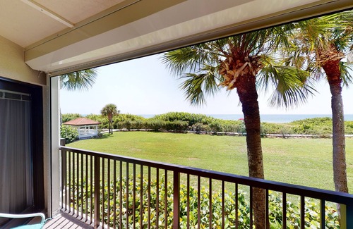 Sunset Beach Condo | Land's End 204 building 11 Beach Front|Close to pool|Amazing View