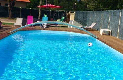 Escource House | Landes house 8 people/pool closed from 15 October to 31 March:/