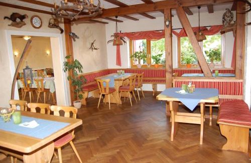 Neustadt-Hambach Hotel | Landgasthof Jägerstübchen
