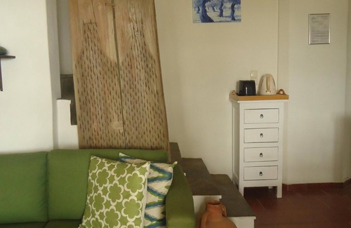 Faistos House | Landhaus Achladia charms with garden, sea view, peace and sunsets