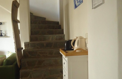 Faistos House | Landhaus Achladia charms with garden, sea view, peace and sunsets