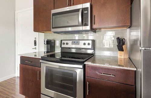 Austin Apartment | Landing | Amazing 1BD, Courtyard, Pool