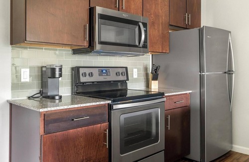Austin Apartment | Landing | Amazing 1BD, Courtyard, Pool
