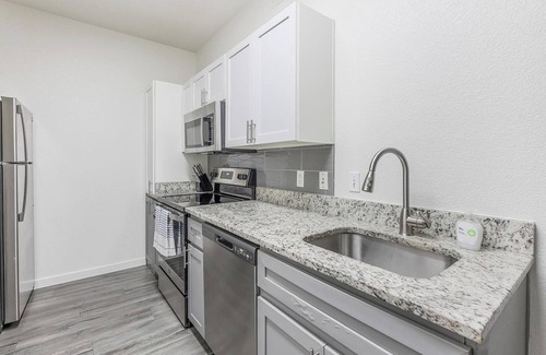 Tempe Apartment | Landing | Amazing 1BD, Rooftop Lounge, Gym