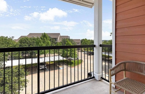 Fossil Creek Apartment | Landing | Amazing 1BD, Pool, Gym