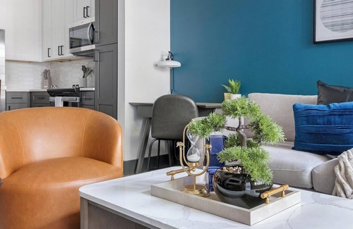 Southbank Apartment | Landing at Artea at Southbank - 1 Bedroom in Do.