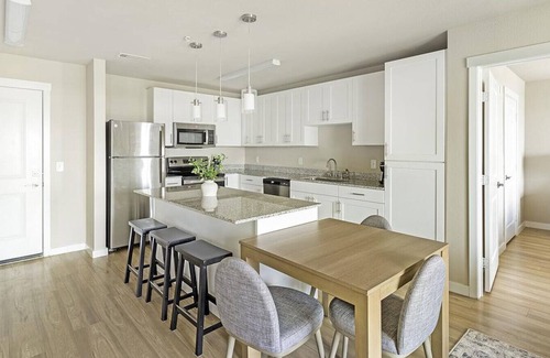 Burleson Apartment | Landing at Camden Crossing - 2 Bedrooms in Fort Worth
