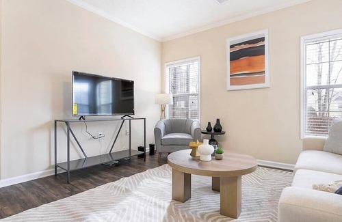 Jamestown Apartment | Landing at Crowne at James Landing Apartments - 1 Bedroom in Downtown High Point