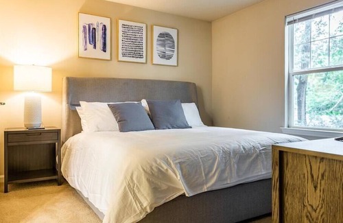 North Newport News Apartment | Landing at Denbigh Village - 2 Bedrooms in North Newport News