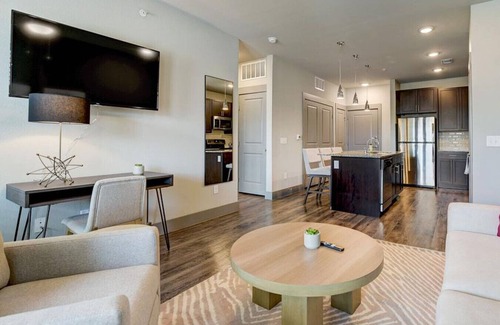 Denton Apartment | Landing at Discovery Park - 1 Bedroom in Downtown Denton
